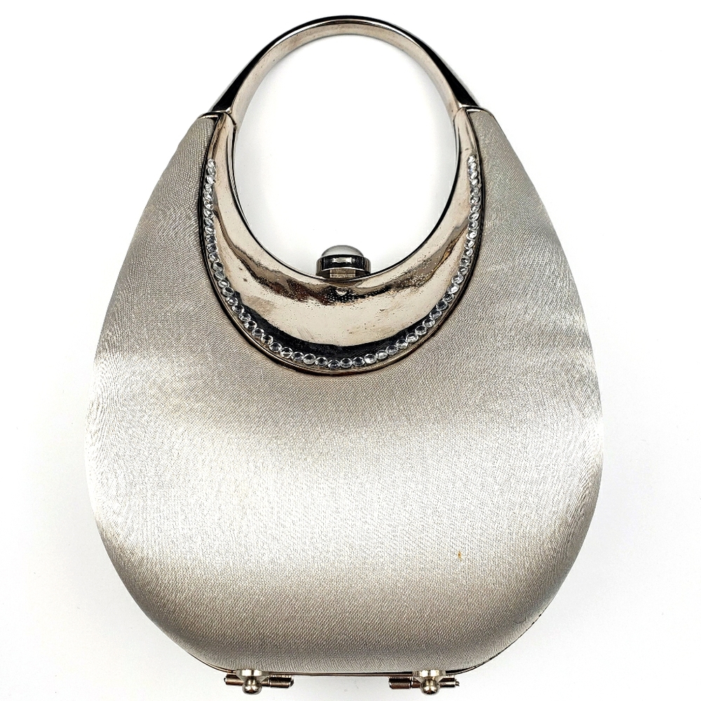 [New] Two ways  Cluch (crossbody or purse)